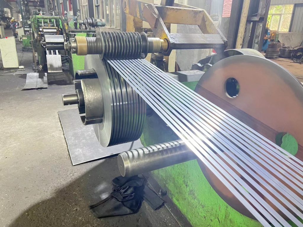 tira de acero recocido