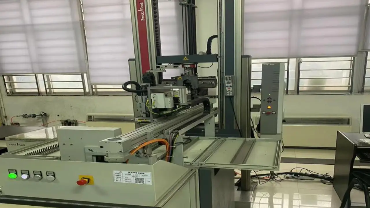 Máquina de prueba de tracción