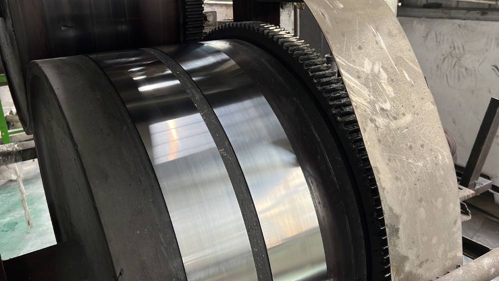 Tira de acero con alto contenido de carbono C75S